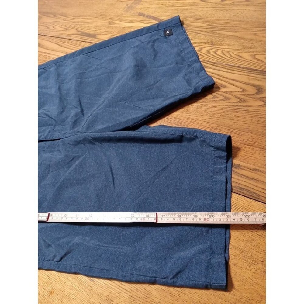 RIP CURL Shorts Mens 31 NAVY BLUE Preowned Summer Spring Used BOARDWALK Swim - Picture 2 of 8